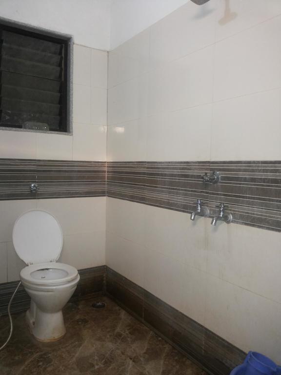 Hotel Sai Galaxy Inn Shirdi Habitación foto