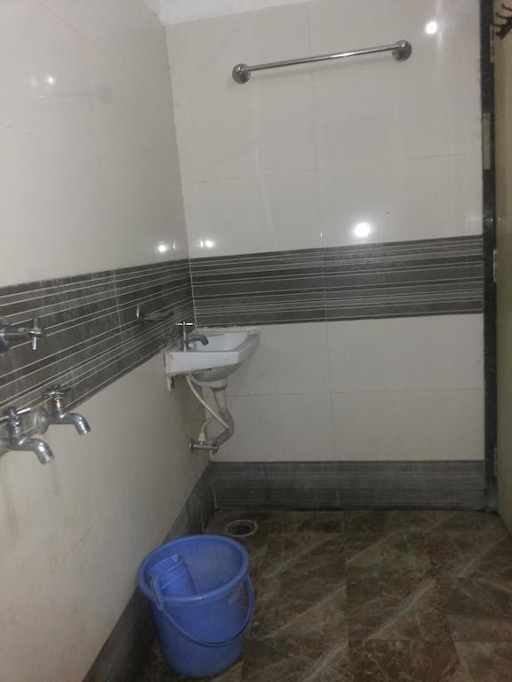 Hotel Sai Galaxy Inn Shirdi Habitación foto